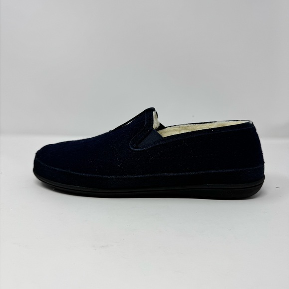 NEW Clarks Quilted Felt Slip On Dark Blue Cozy Slippers Size 10 Navy Blue W/Box🎁 - Picture 3 of 9